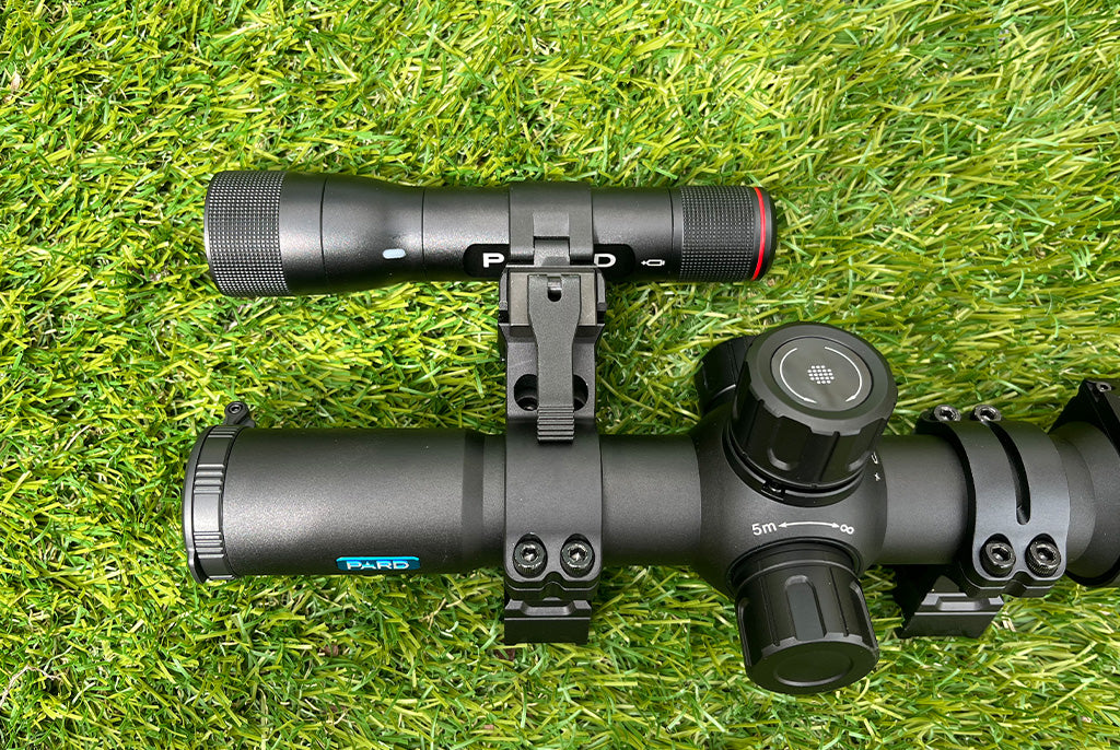 Pard Night Stalker Mini BlackOut Bundle - Day/Night Vision Scope with IR package